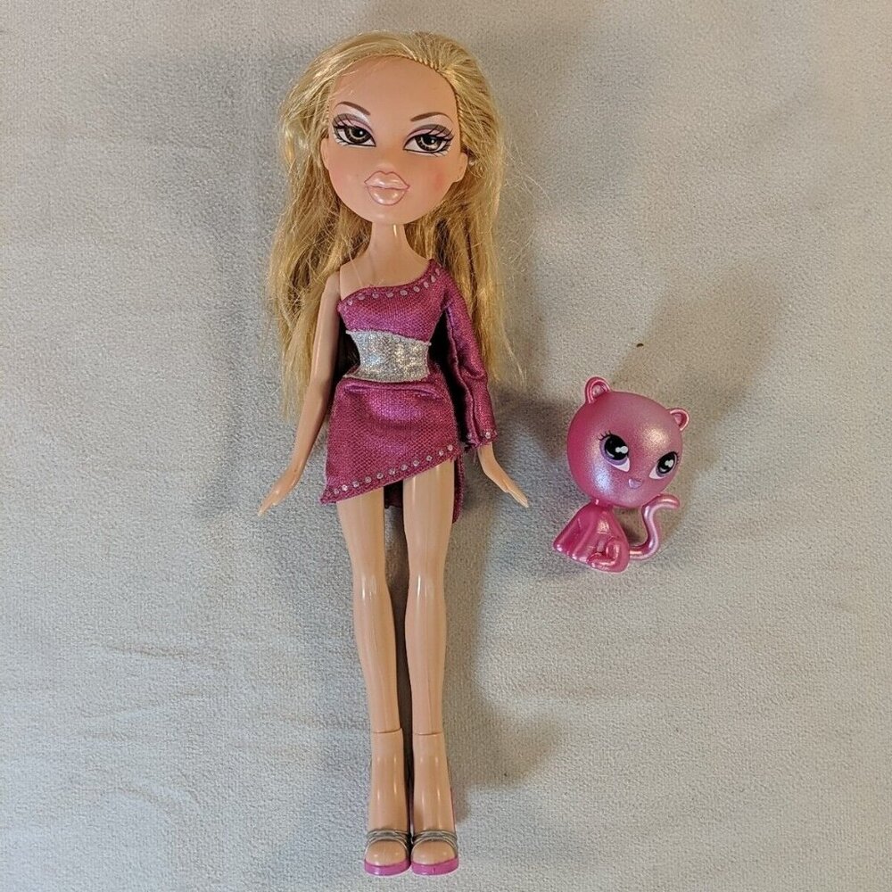 Bratz Be Bratz Cloe Doll Pink Dress Heels Sparkly Glitter Cat Original 2001